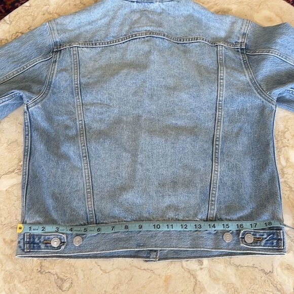 Levi’s Original Trucker Jean Jacket - Picture 16 of 16
